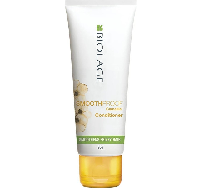 Biolage Professional Smoothproof Anti-Frizz Conditioner, Up to 72HR Frizz Control, Biolage Conditioner for Dry and Frizzy Hair, Enriched with Camellia Flowers, Hair Conditioner for Women & Men,