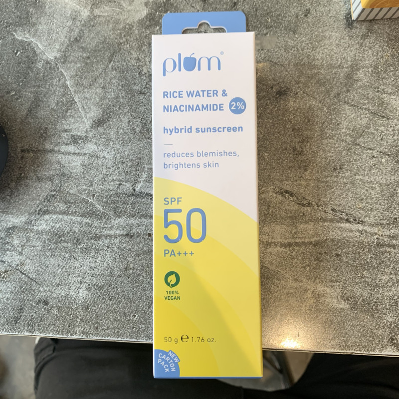 Plum 2% Niacinamide Sunscreen SPF 50 PA+++