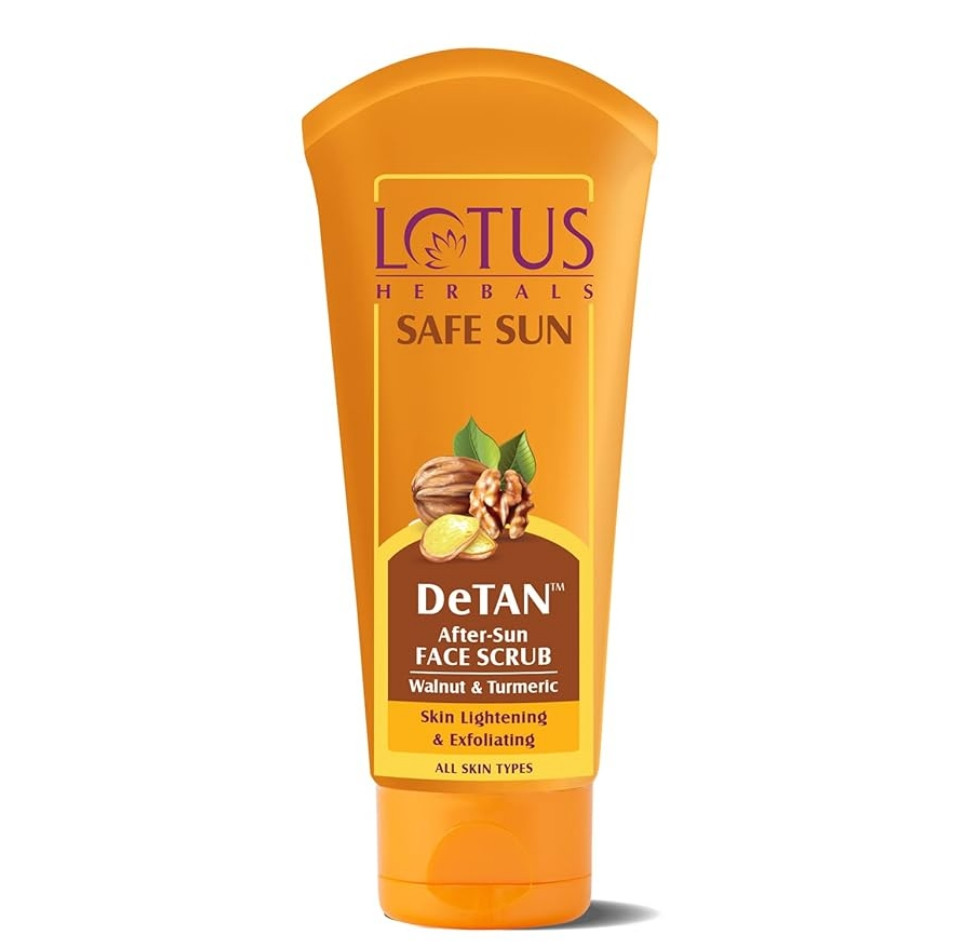 Lotus Herbal De-tan FAce Scrub 100gm