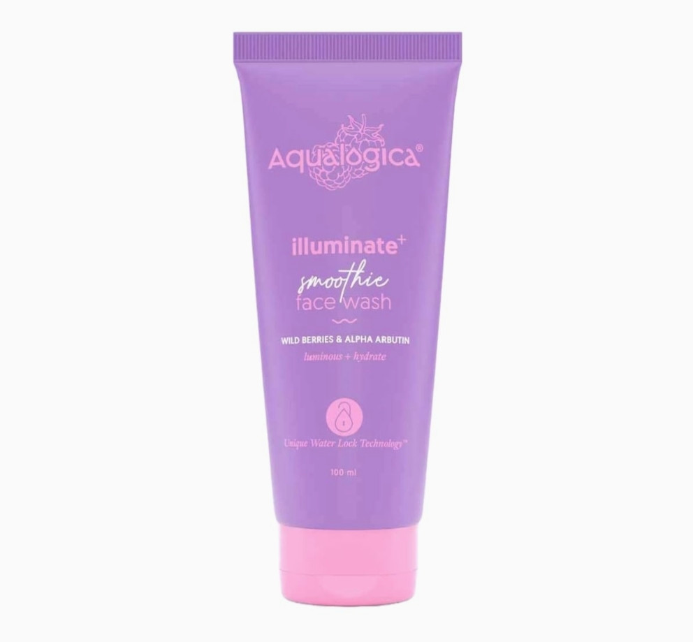 Aqualogica illuminate+ Smoothie Face Wash with Wild Berries & Alpha Arbutin for Gently Exfoliates & Hydrates Skin | For Glowing, Combination & Dry Skin -100ml